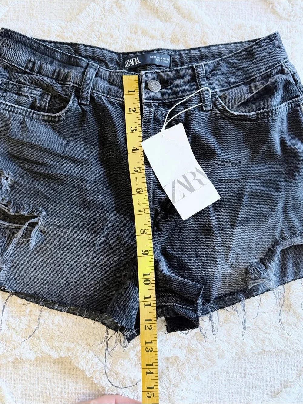 Zara NWT Black Distressed Denim Moto Shorts Size 6 Raw Hem Studded Sides